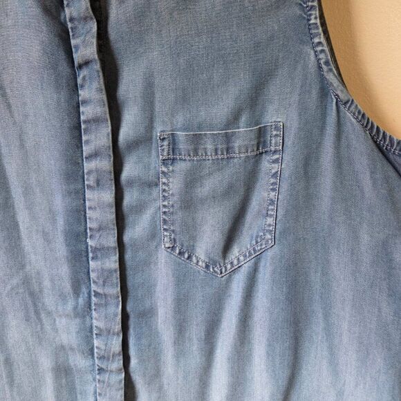 EUC BEACHLUNCHLOUNGE COLLECTION CHAMBRAY SLEEVELESS GRADIENT BUTTONED DRESS SZ L - Picture 10 of 16